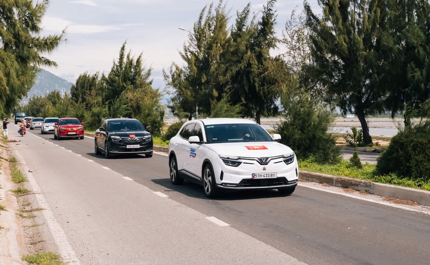 🎁 VINFAST TẶNG QUÀ TẾT “KHỦNG” – MIỄN PHÍ SẠC PIN LÊN TỚI 3 NĂM