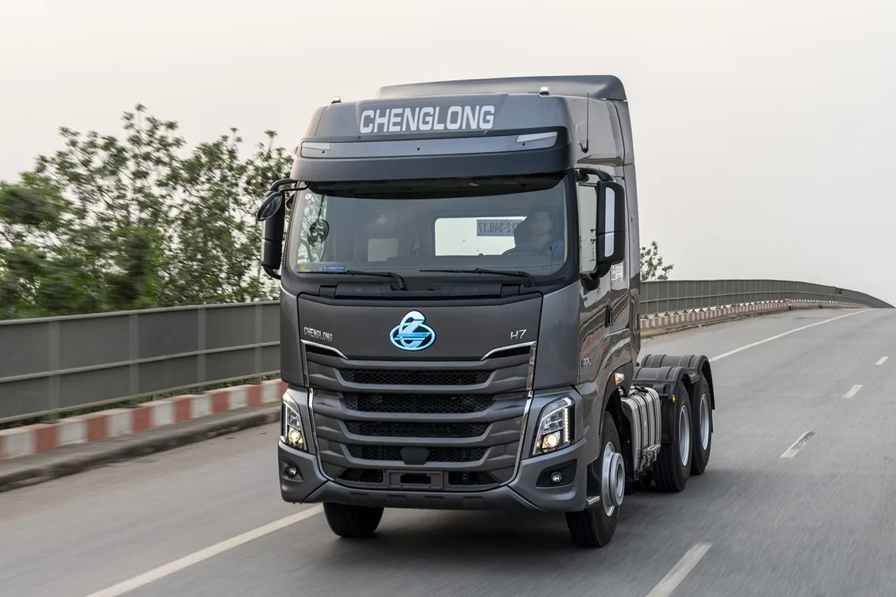 Đầu kéo máy 445 chenglong